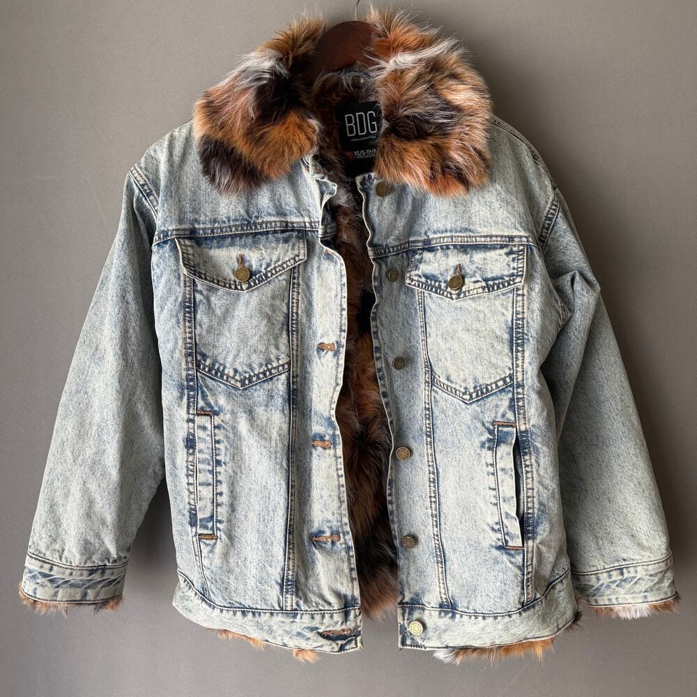 BDG Cotton MobWife Y2K Faux Fur Acid Wash Denim Jacket XS/S Blue Outerwear